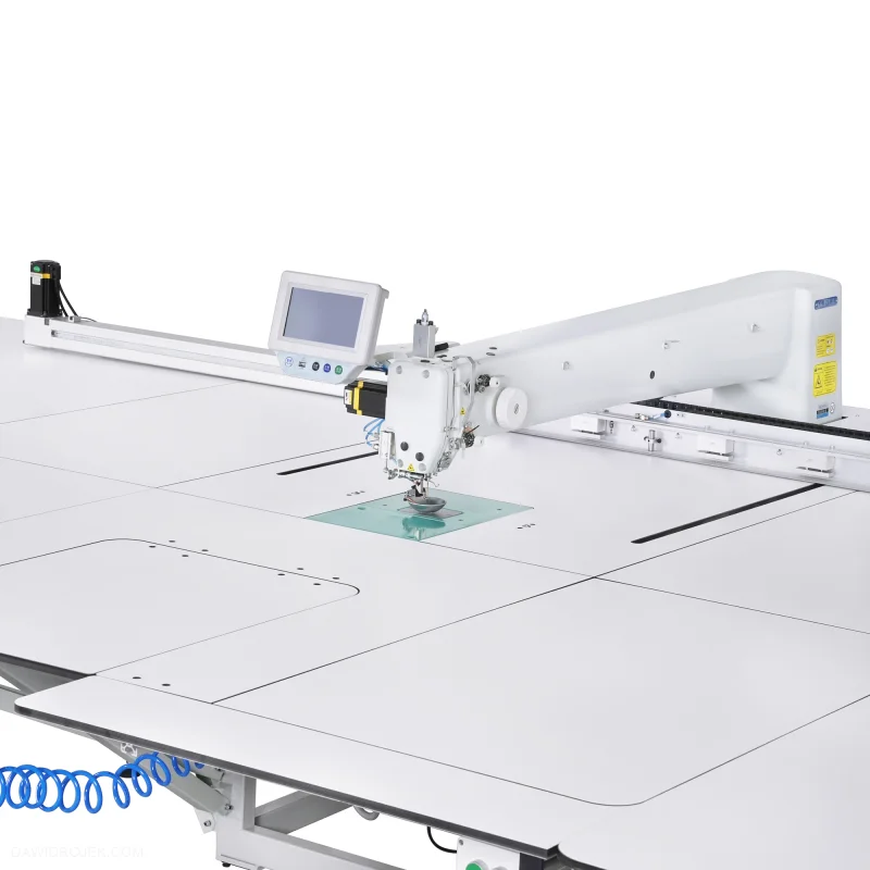 OLISEW OLD-250105H Automat do odszywania zaprogramowanego wzoru o polu szycia 2500x1050mm - Automaty z polem szycia - Producent Maszyn Do Szycia - Zdjęcie nr  4