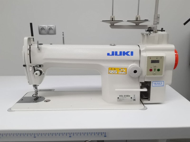 Stębnówka JUKI DDL 8100e z silnikiem servo Direct Drive  - Stebnówki z transportem dolno-ząbkowym - Producent Maszyn Do Szycia - Zdjęcie nr  1