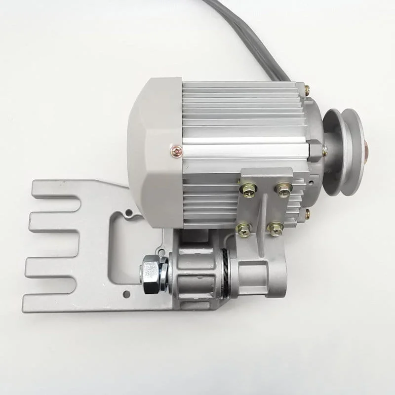 Silnik do OLISEW OL-1760N - Części OLISEW OL-1760N - Producent Maszyn Do Szycia - Zdjęcie nr  1