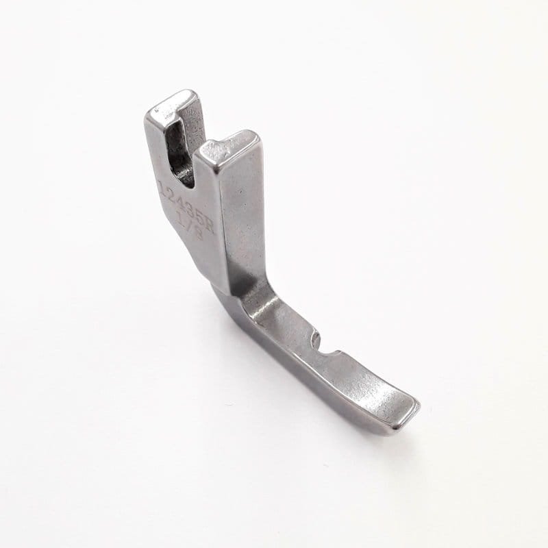 P31C Półstopka prawa do wszywania kedry 1/8" - Stopki do stębnówek z transportem dolnym ząbkowym - Producent Maszyn Do Szycia - Zdjęcie nr  1