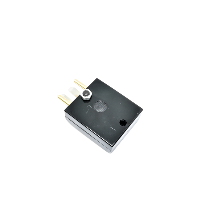 KA-64 gniazdo 220V do OLISEW CZD-103 - Części do noża OLISEW CZD-103 - Producent Maszyn Do Szycia - Zdjęcie nr  1
